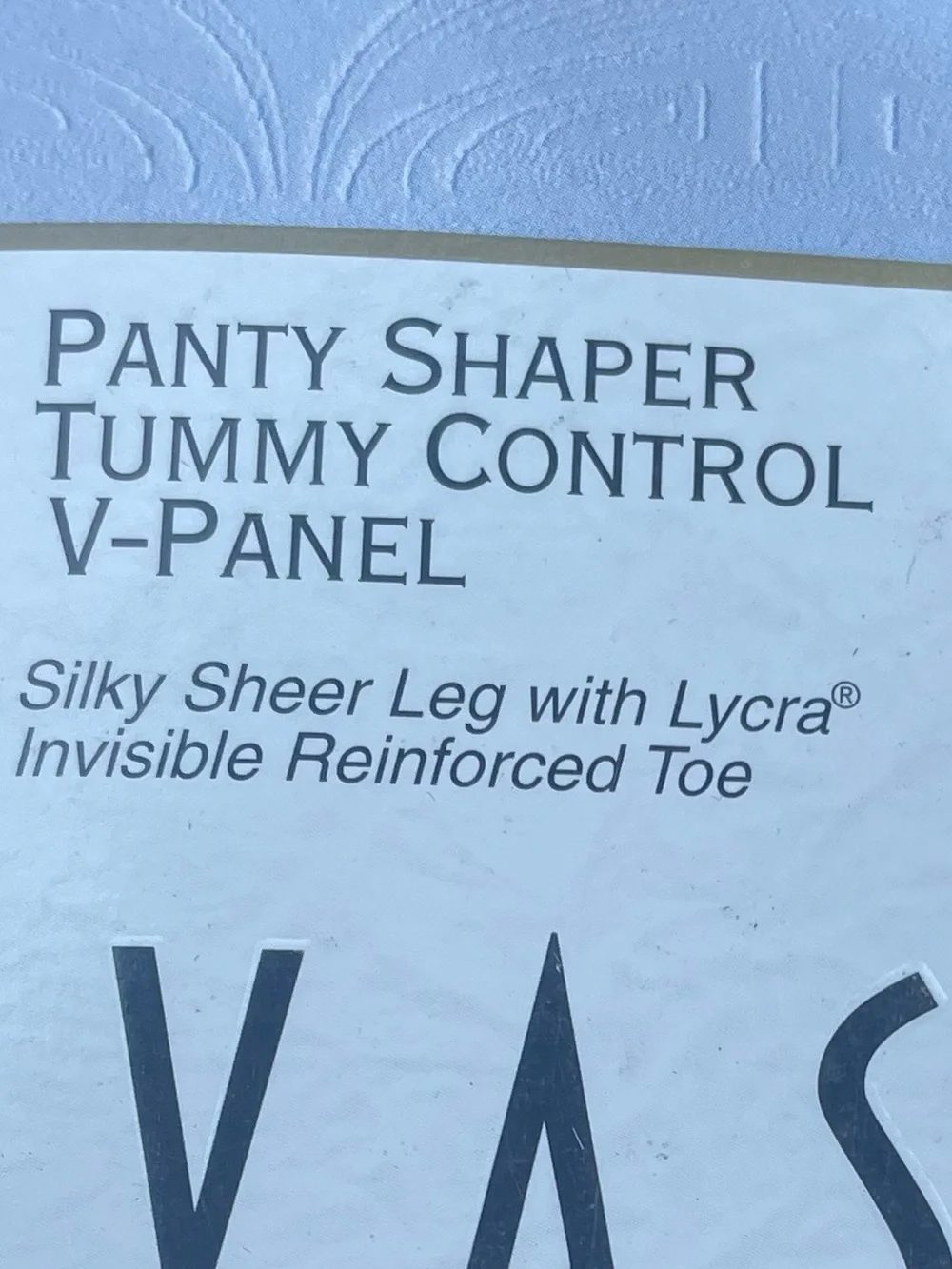 Vassarette Nude Sheer Pantyhose Tummy Control V-Panel Womens size medium